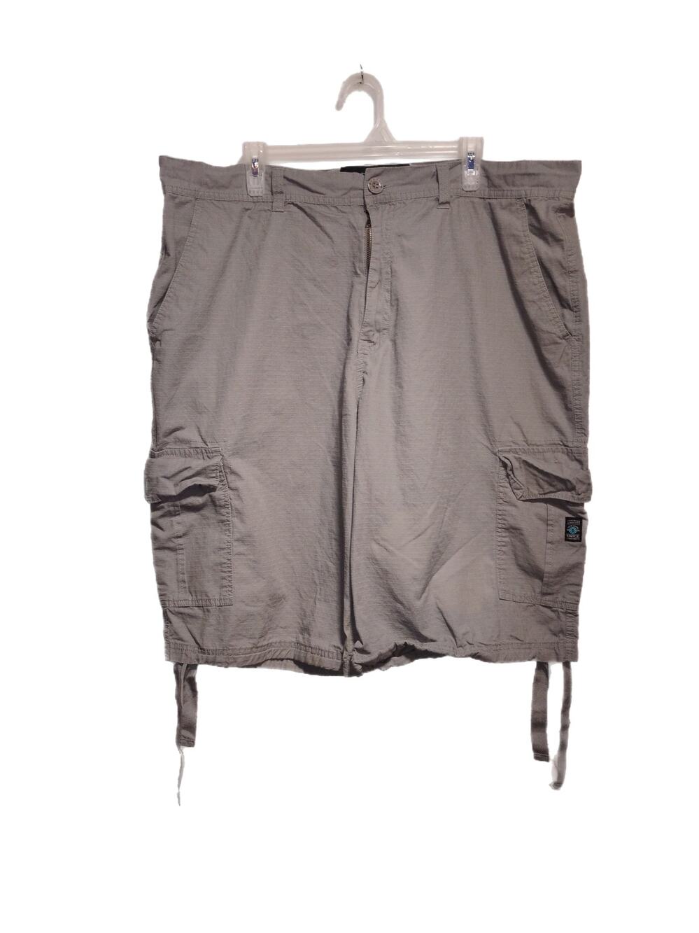 Enyce Men's Shorts Size 44